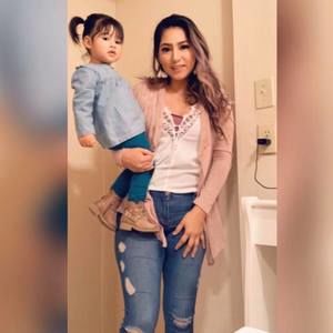 Meet your Posher, Alicia